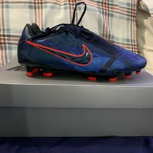 Nike Phantom Venom Elite